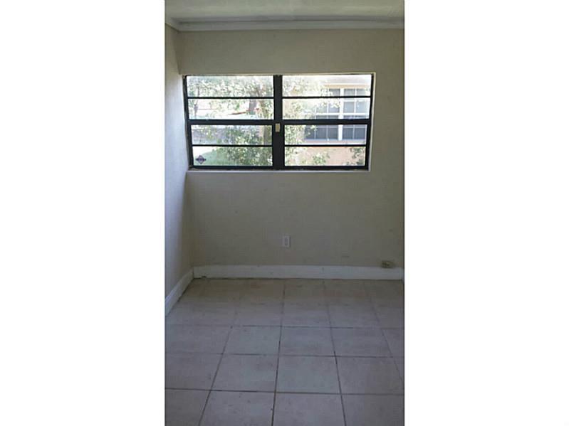 21 52 41 OPA LOCKA PLAT N - Residential Lease