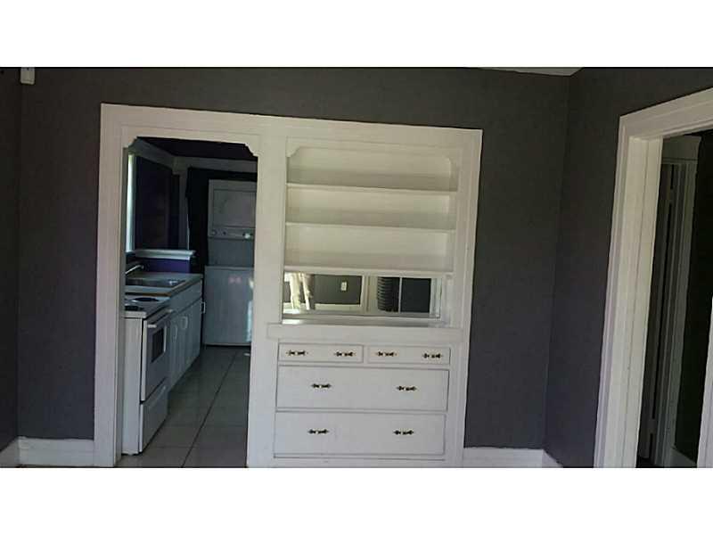 21 52 41 OPA LOCKA PLAT N - Residential Lease