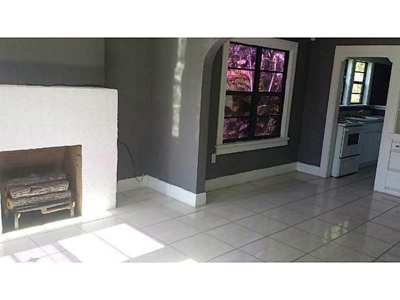 21 52 41 OPA LOCKA PLAT N - Residential Lease