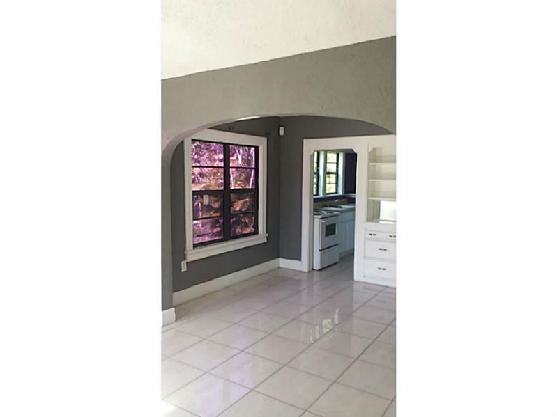 21 52 41 OPA LOCKA PLAT N - Residential Lease