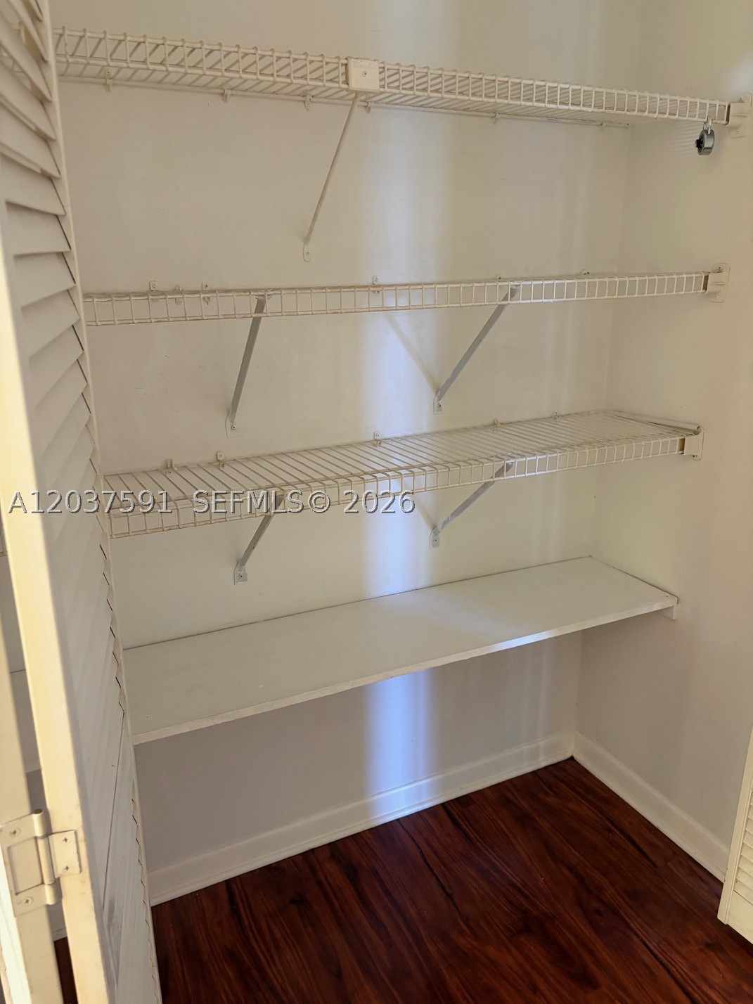 LE CHATEAU CONDO - Residential Lease