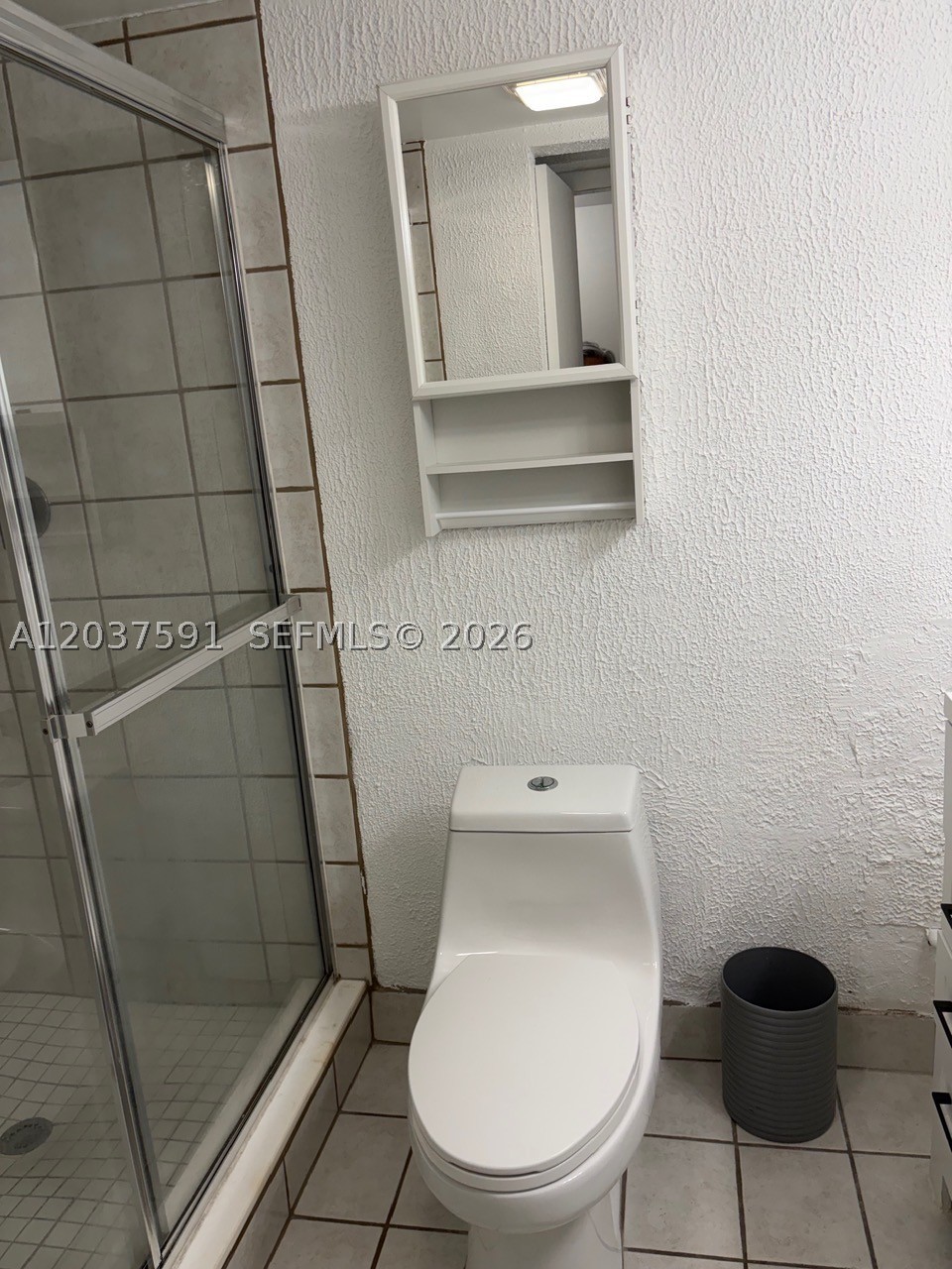 LE CHATEAU CONDO - Residential Lease