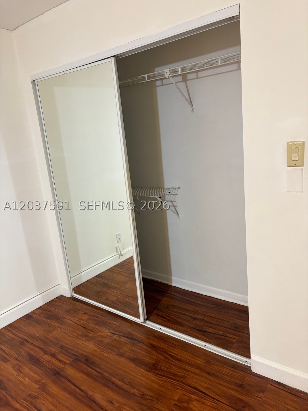 LE CHATEAU CONDO - Residential Lease