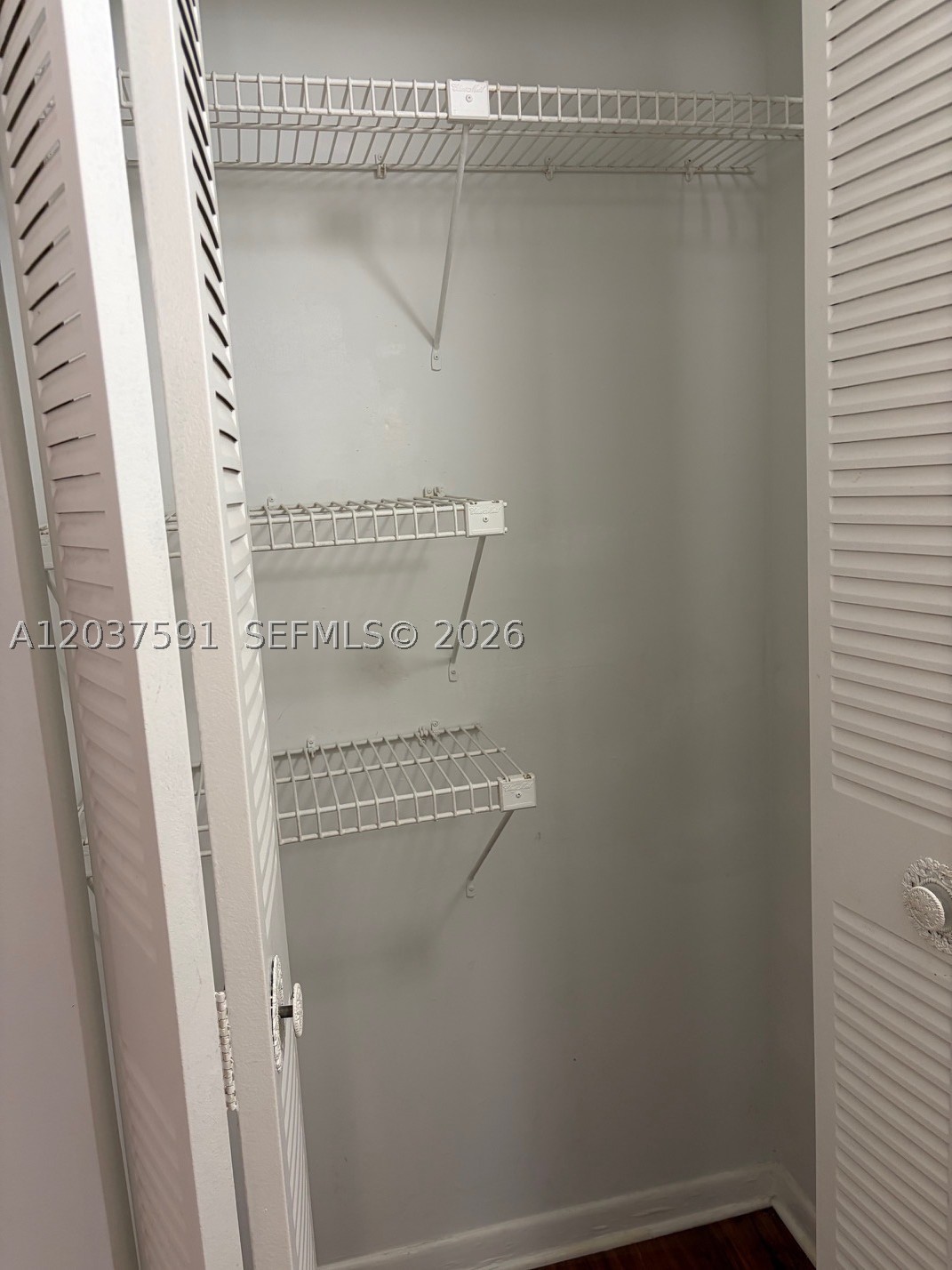 LE CHATEAU CONDO - Residential Lease