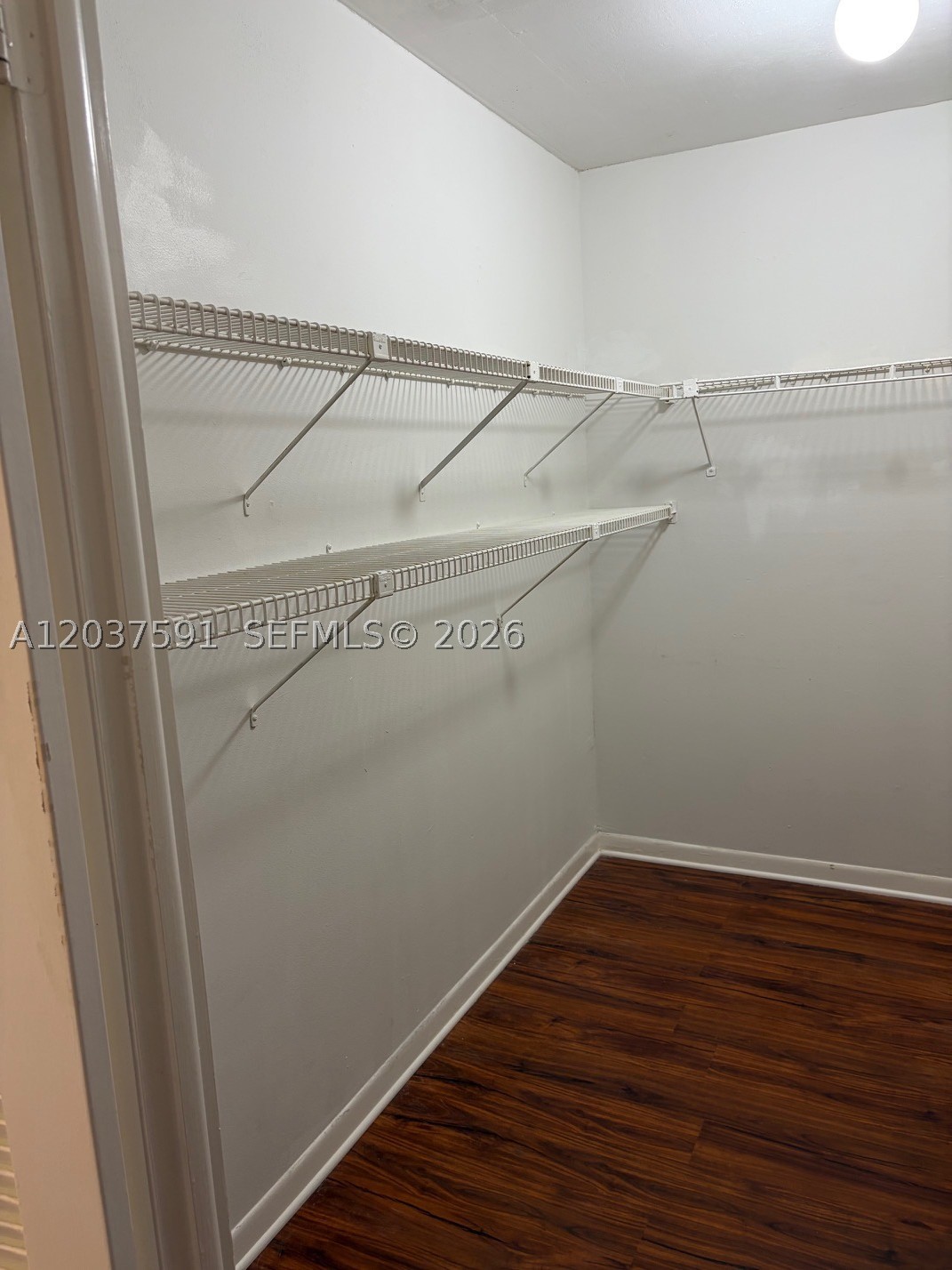 LE CHATEAU CONDO - Residential Lease