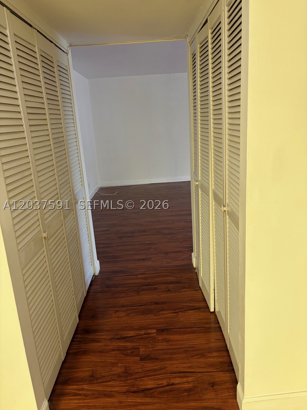 LE CHATEAU CONDO - Residential Lease