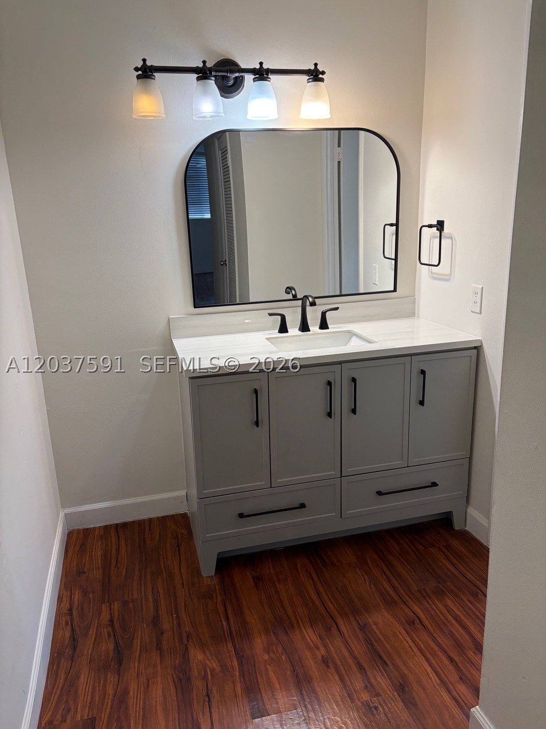 LE CHATEAU CONDO - Residential Lease