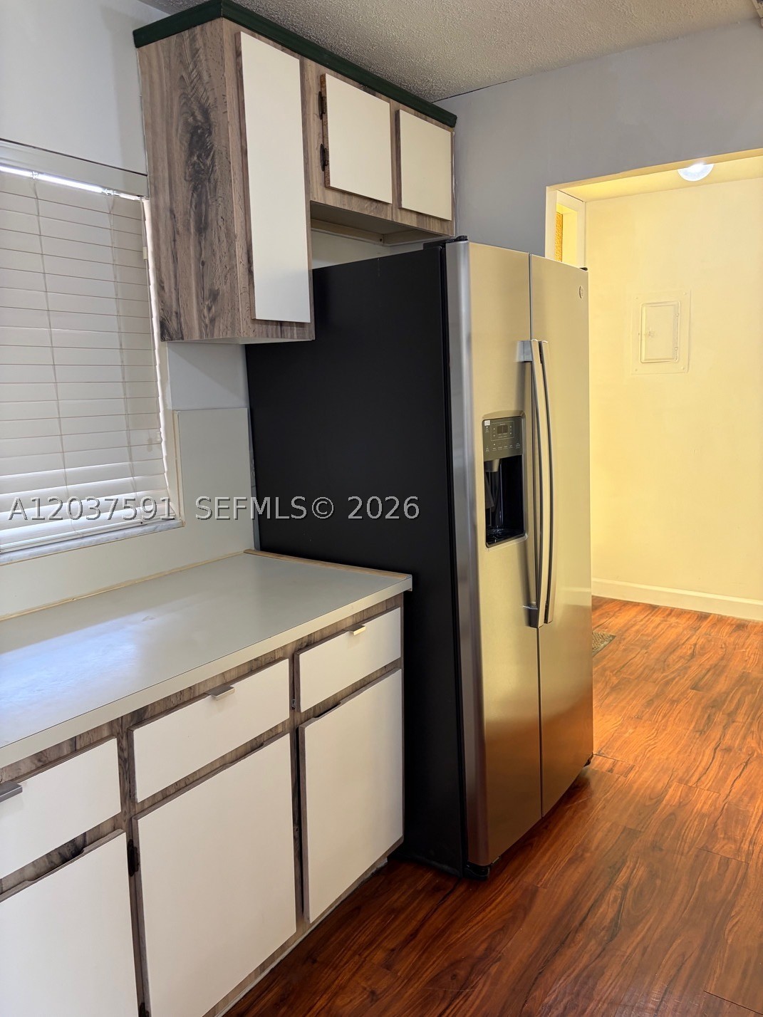 LE CHATEAU CONDO - Residential Lease
