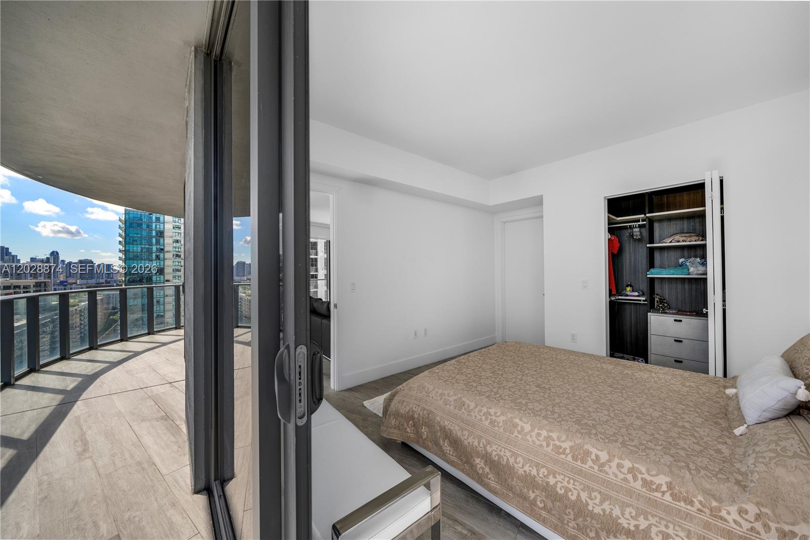 3401 MIDTOWN CONDO - Residential Lease