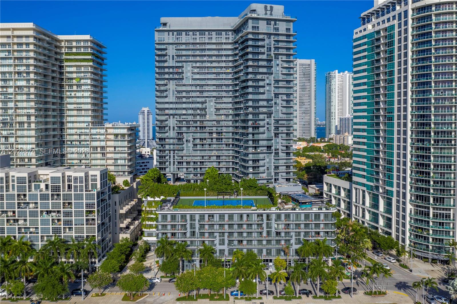 3401 MIDTOWN CONDO - Residential Lease