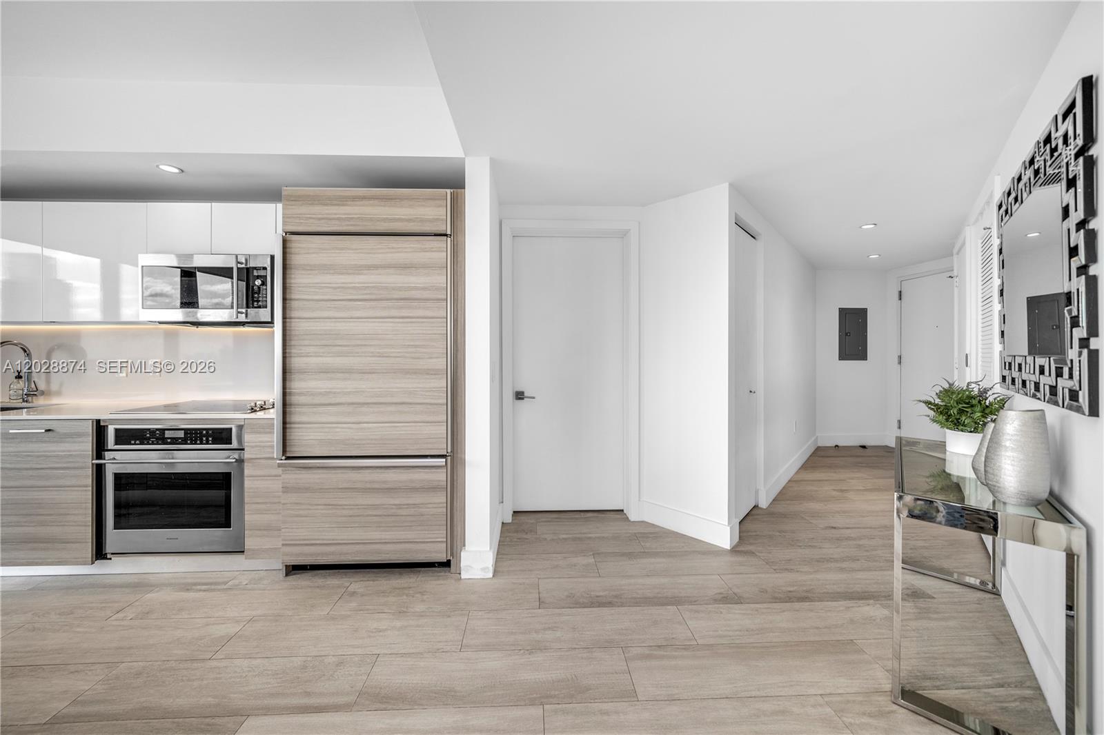 3401 MIDTOWN CONDO - Residential Lease