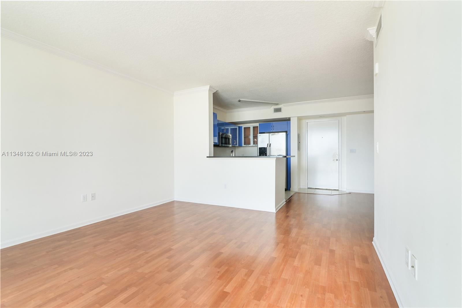 VENTURE AT AVENTURA EAST - Residential Lease