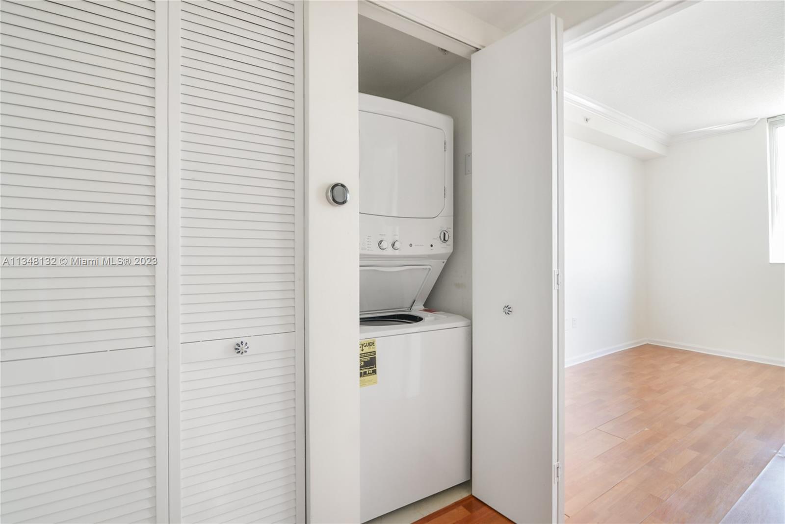VENTURE AT AVENTURA EAST - Residential Lease