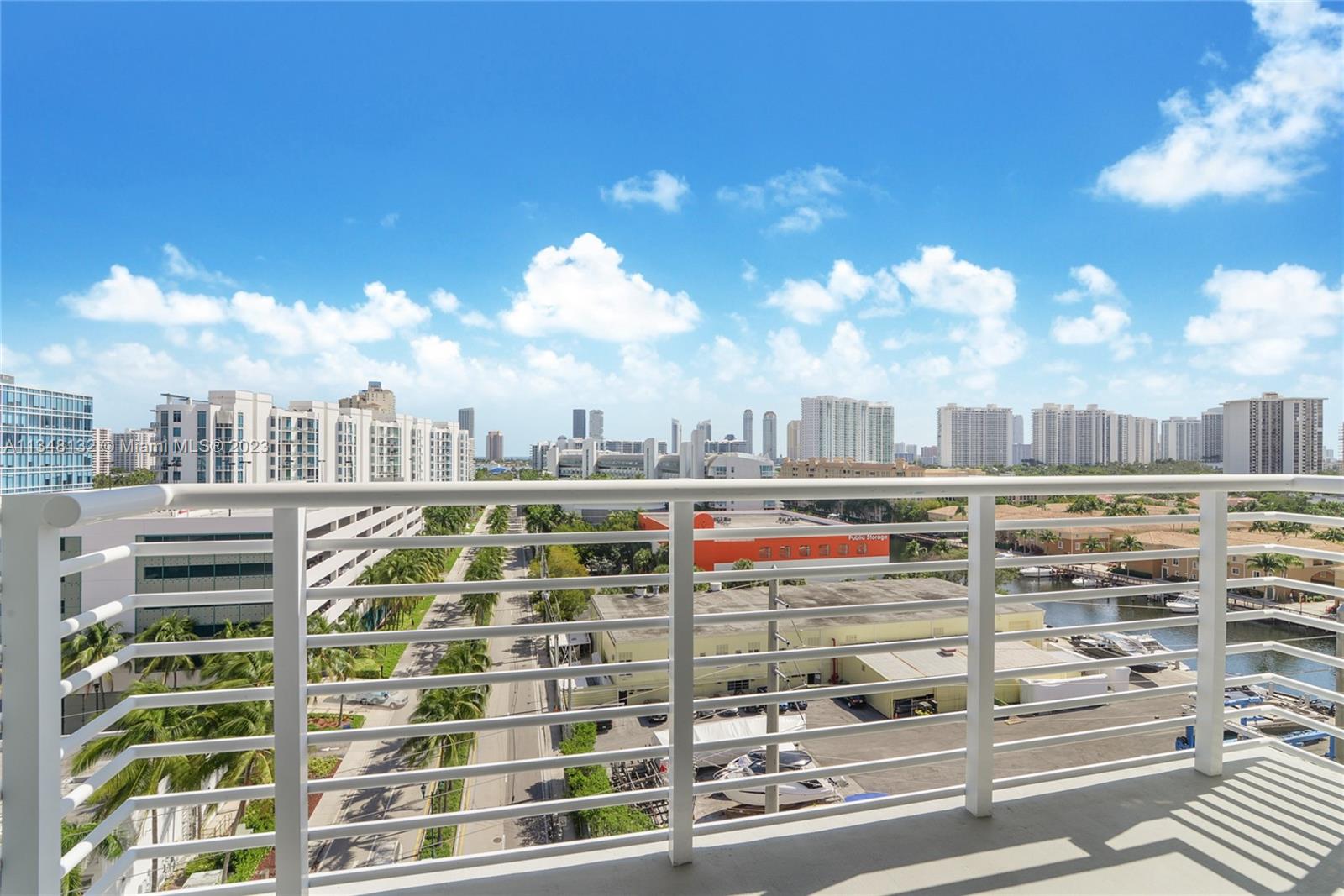 VENTURE AT AVENTURA EAST - Residential Lease