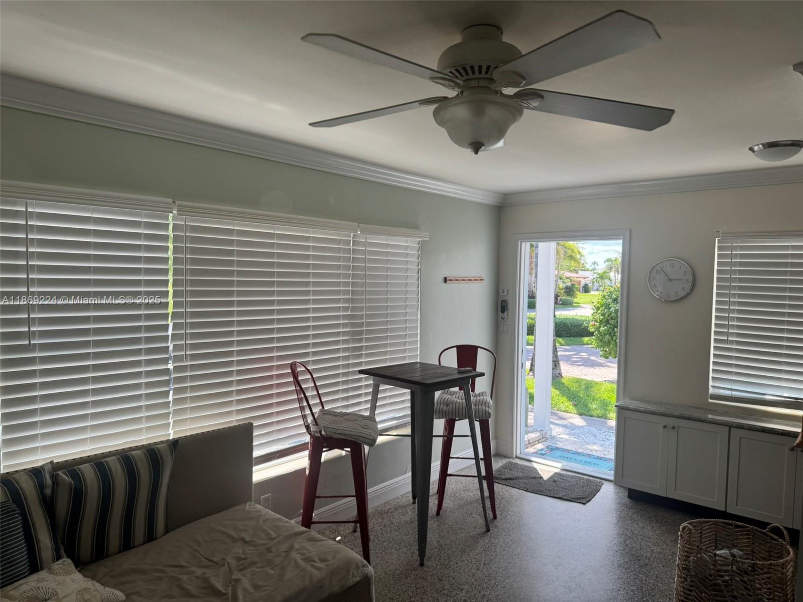 PALM BEACH SHORES - Residential Income