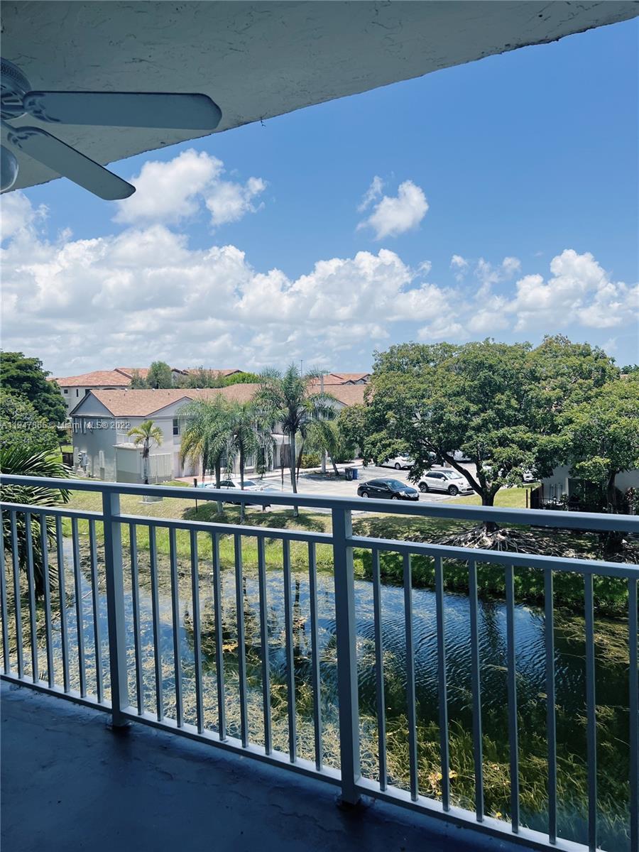 THE BEACH CLUB FONTAINEBL - Residential Lease