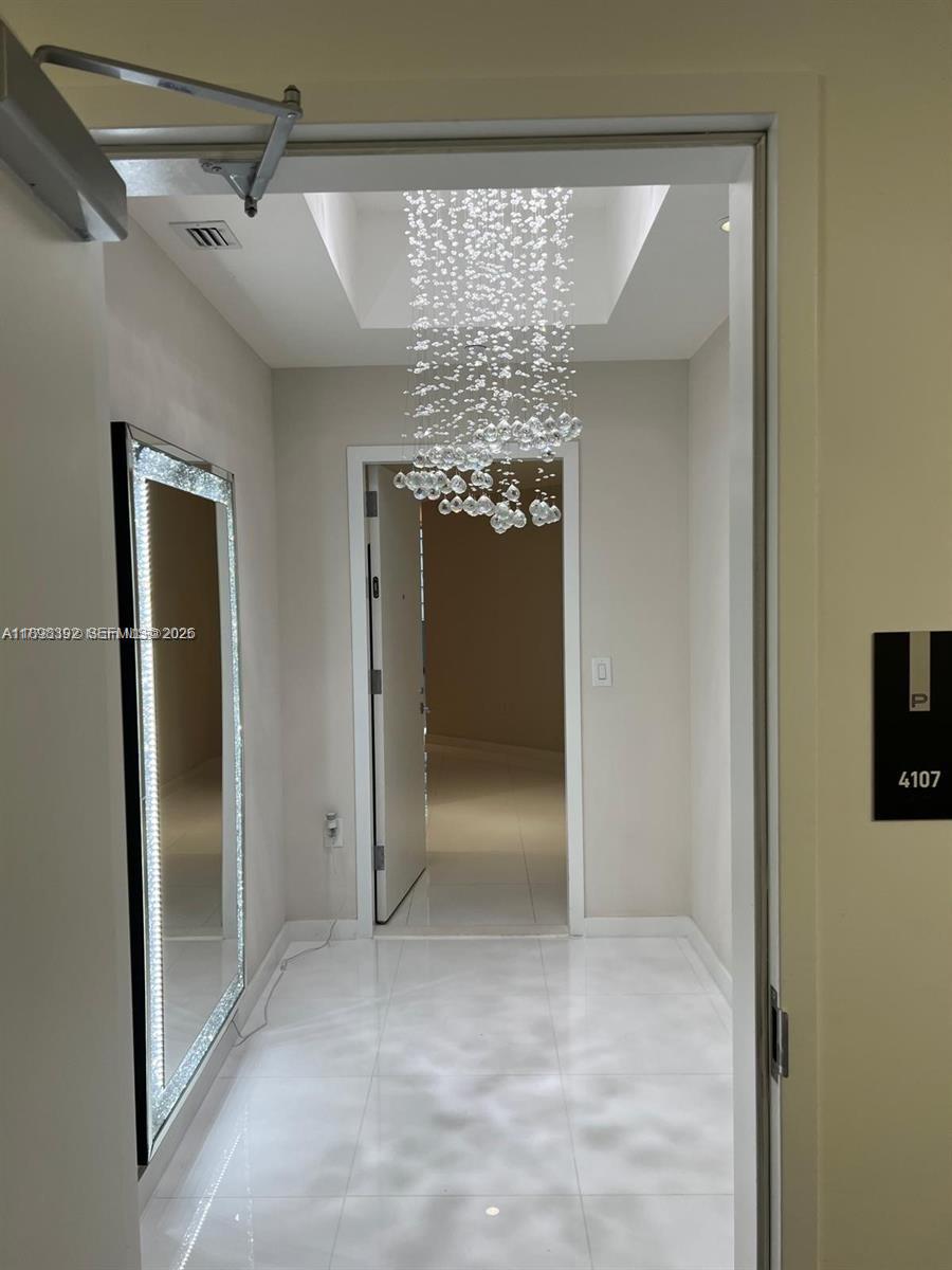 PARAMOUNT MIAMI WORLDCENT - Residential