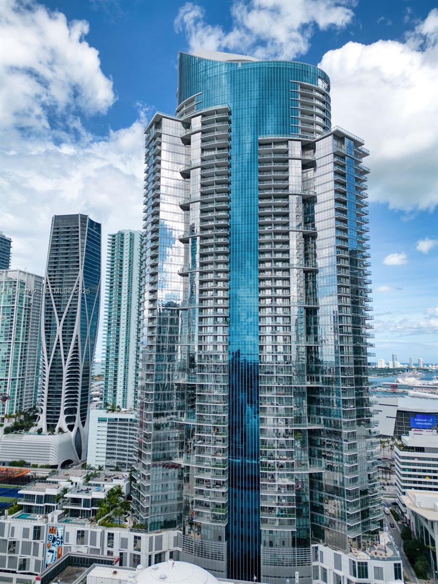 PARAMOUNT MIAMI WORLDCENT - Residential