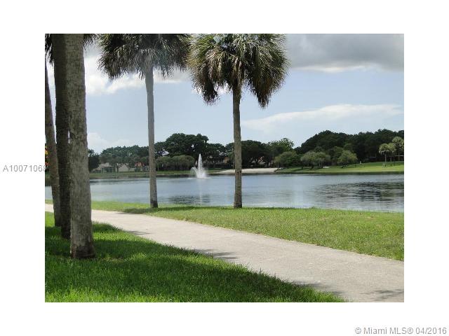 Vista Lago At The Hammock - Residential Lease