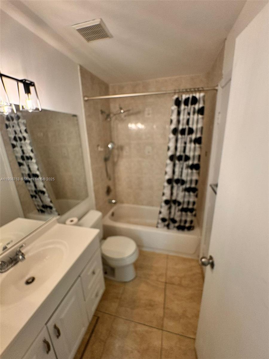 ROYAL PALM PLACE - Residential Lease