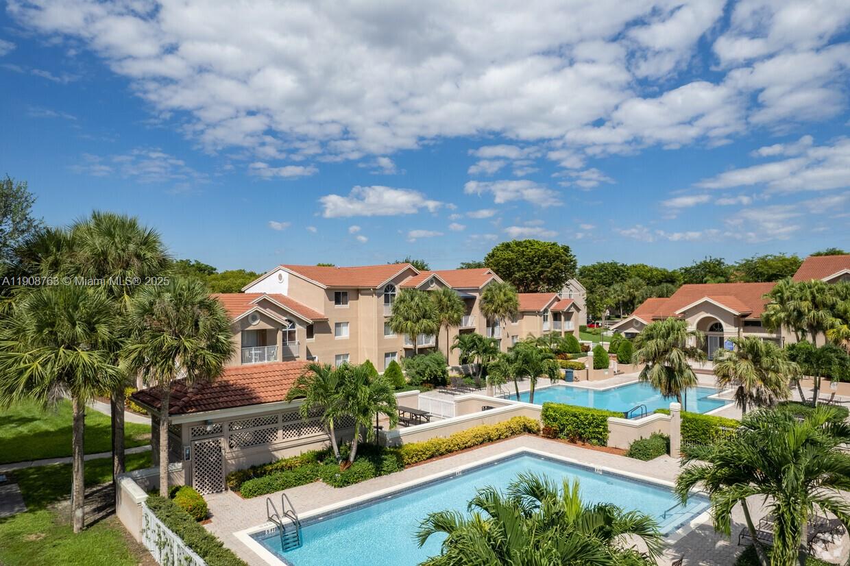 ROYAL PALM PLACE - Residential Lease