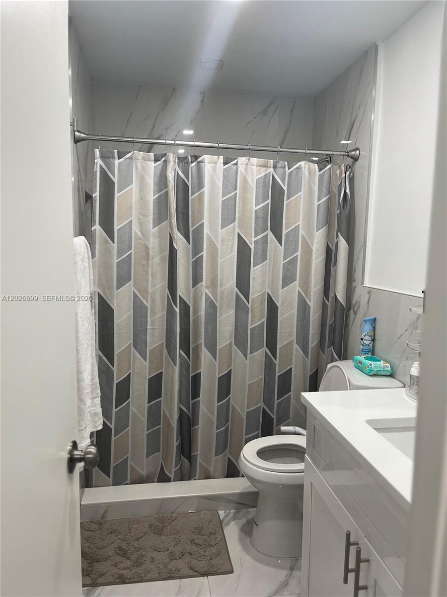 GEORGETOWN 2 CONDO - Residential Lease