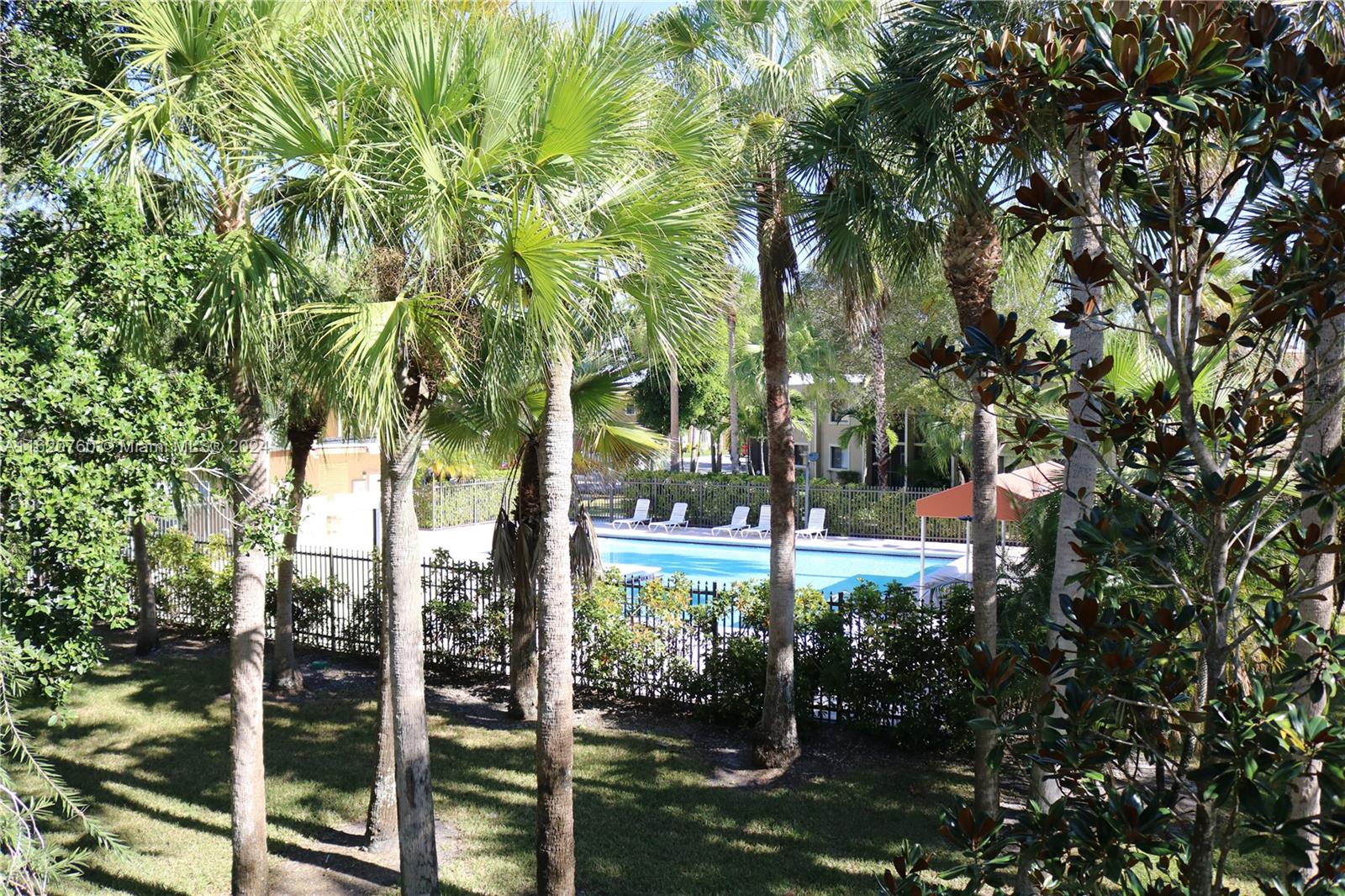 GARDENS AT BONAVENTURE 14 - Residential Lease