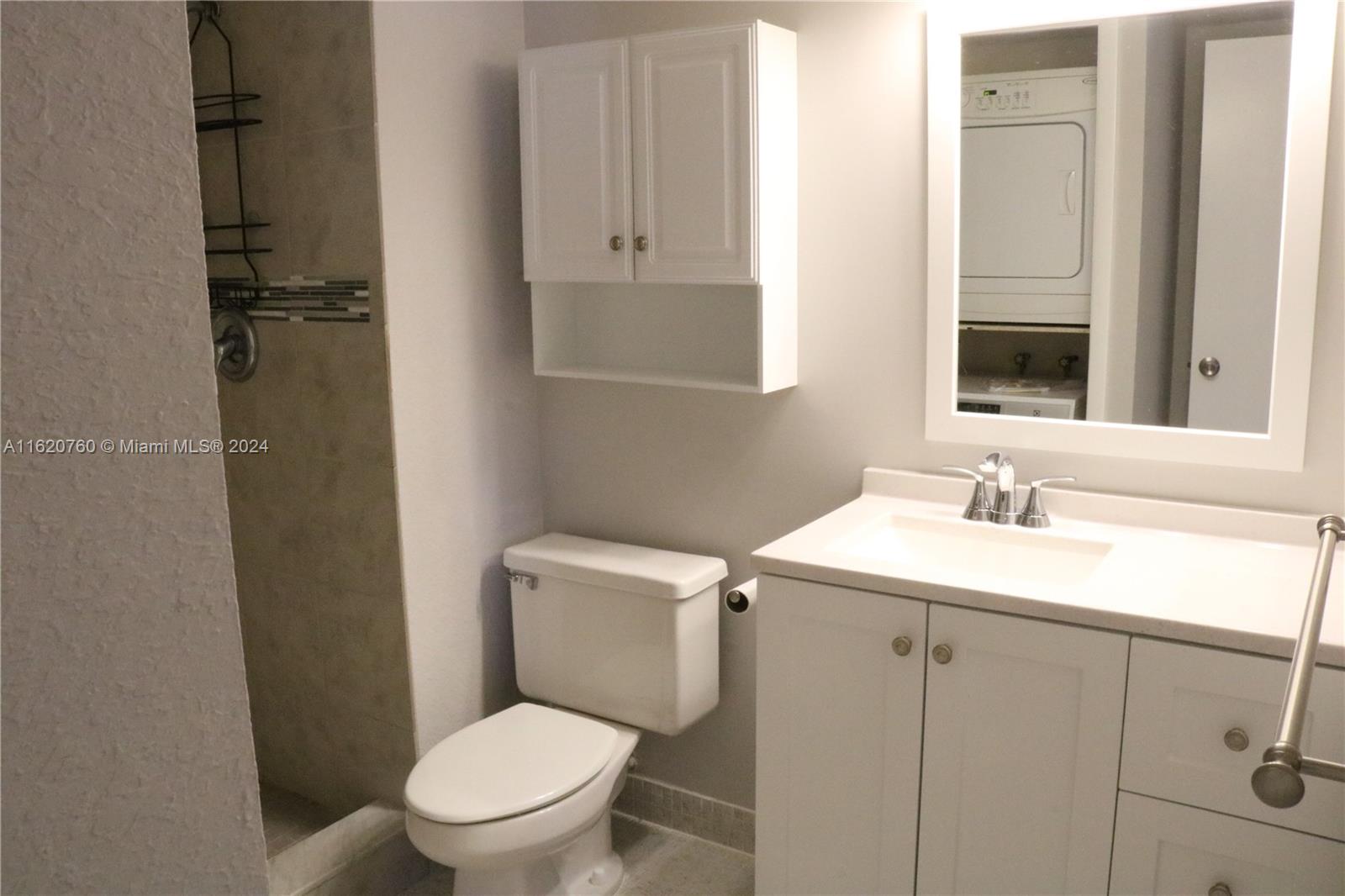 GARDENS AT BONAVENTURE 14 - Residential Lease