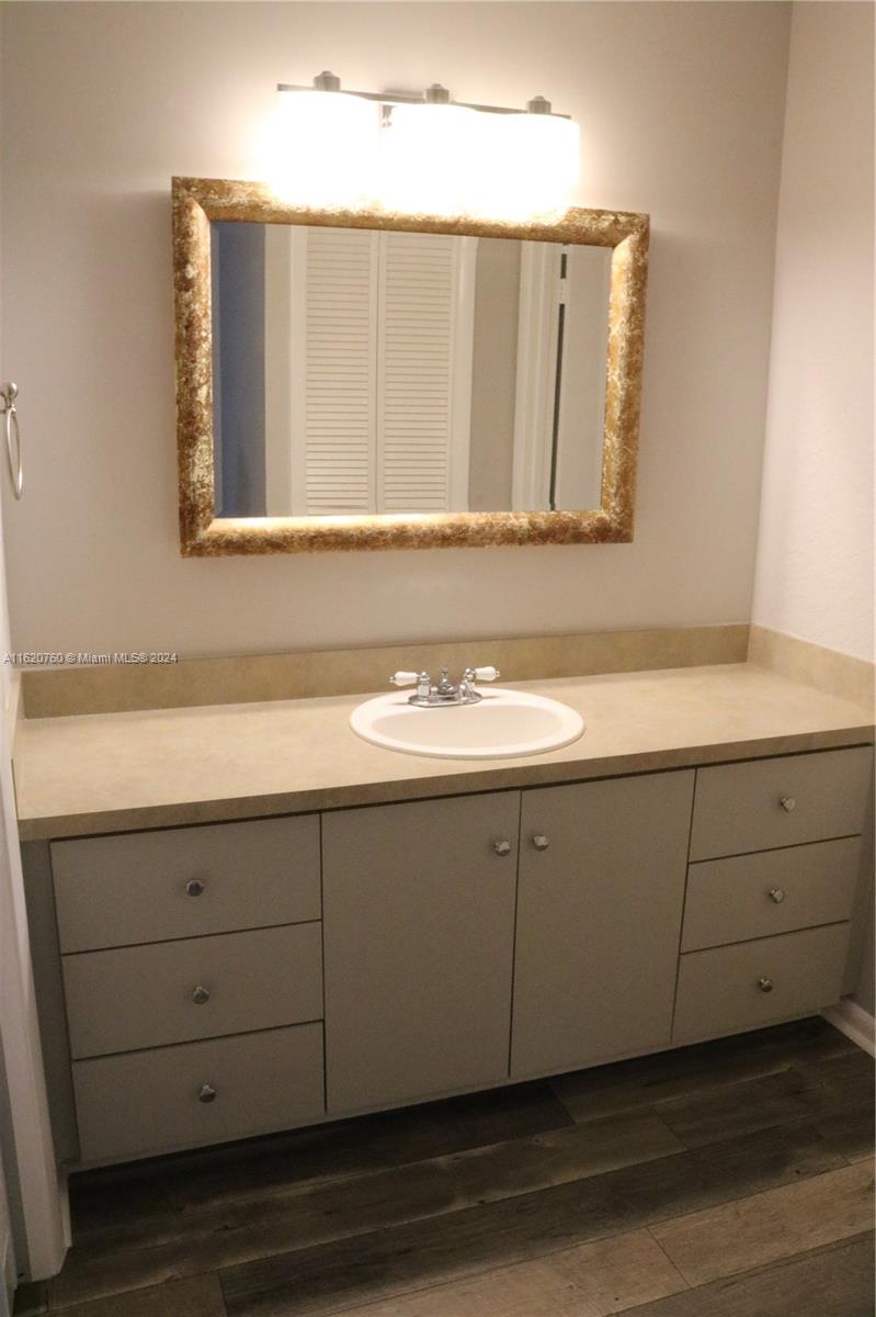 GARDENS AT BONAVENTURE 14 - Residential Lease