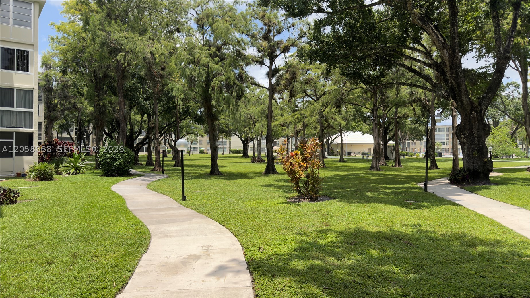 CYPRESS CHASE CONDO NO 1 - Residential
