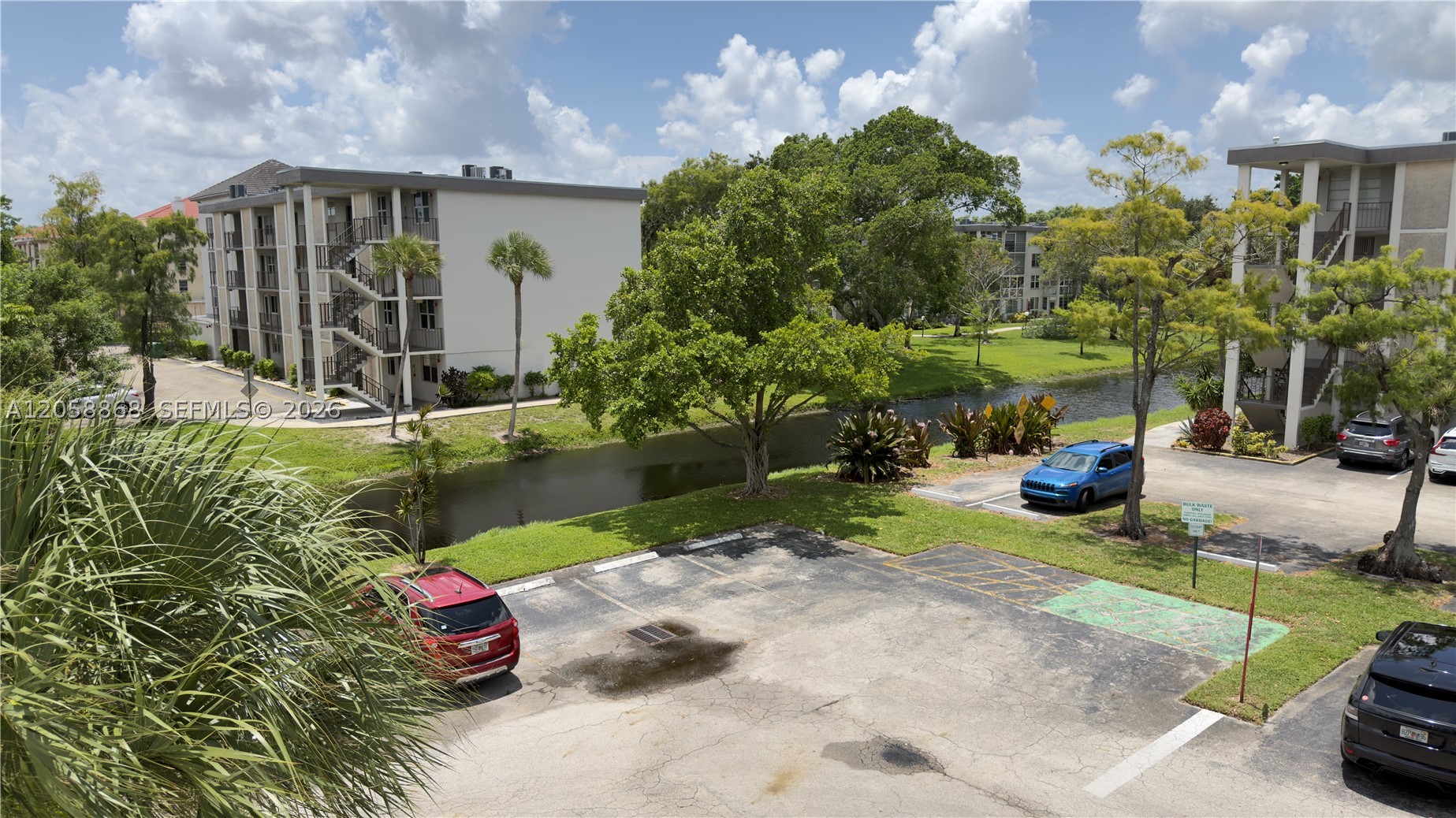 CYPRESS CHASE CONDO NO 1 - Residential