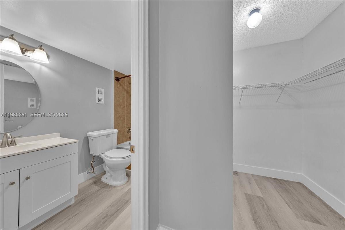 CROSS CREEK CONDO - Residential Lease