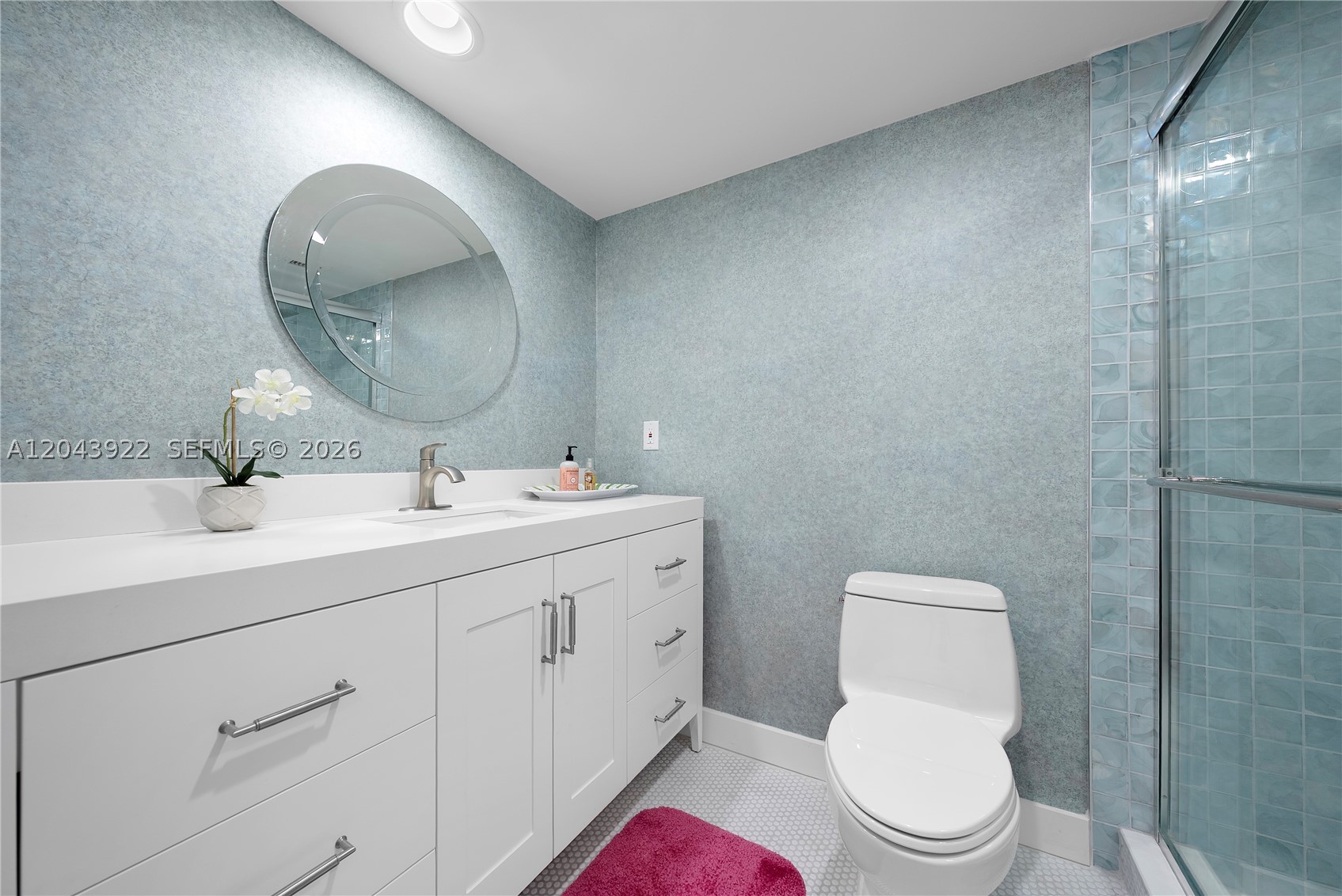 TOWERHOUSE CONDO - Residential