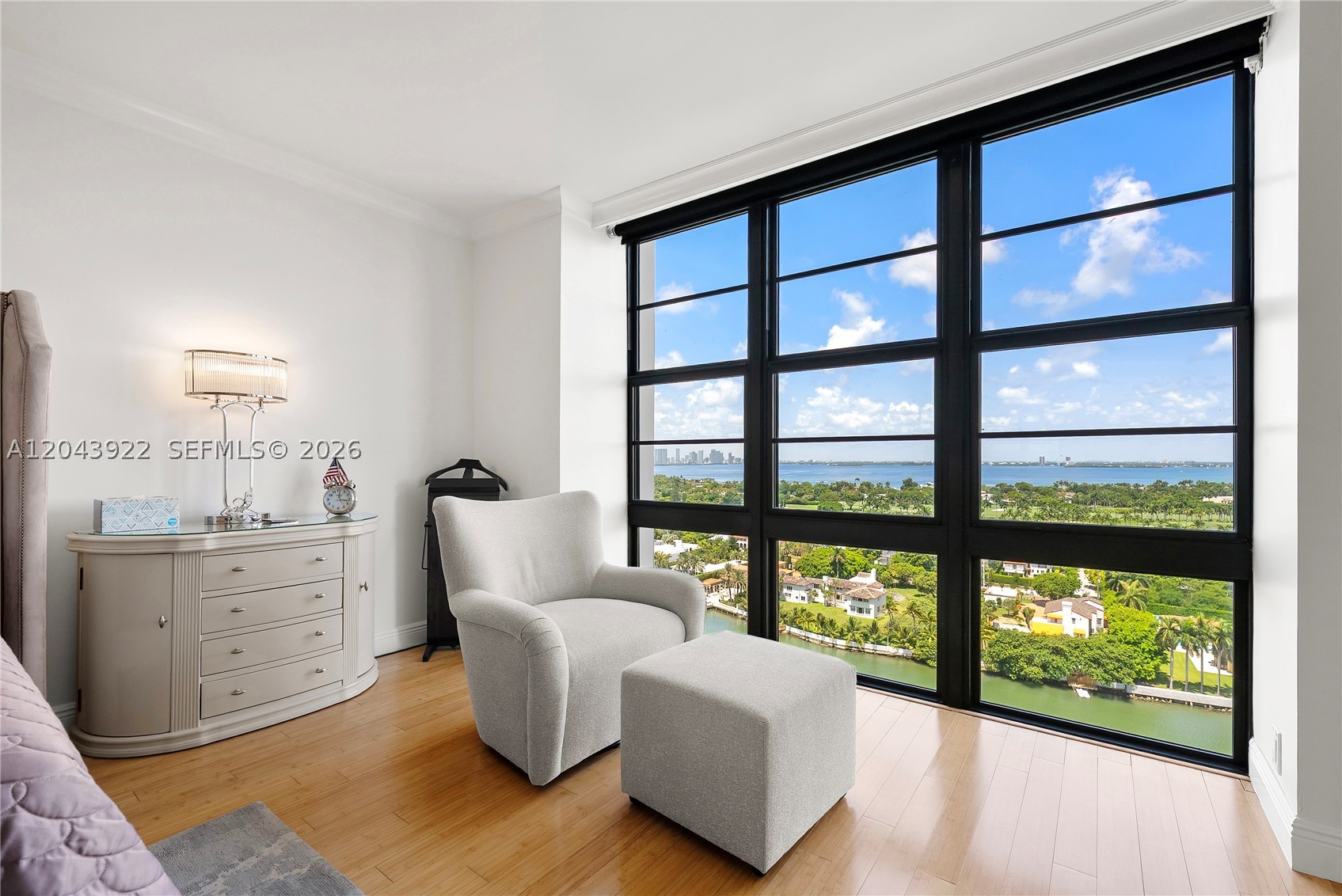 TOWERHOUSE CONDO - Residential