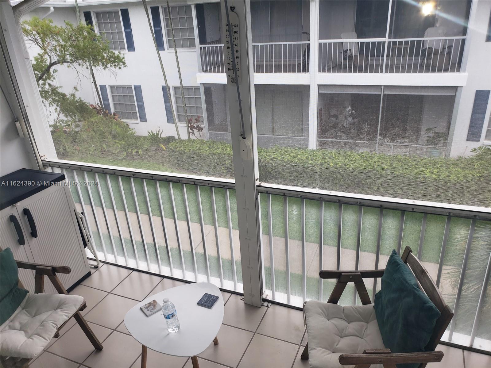 IMPERIAL POINT COLONNADES - Residential