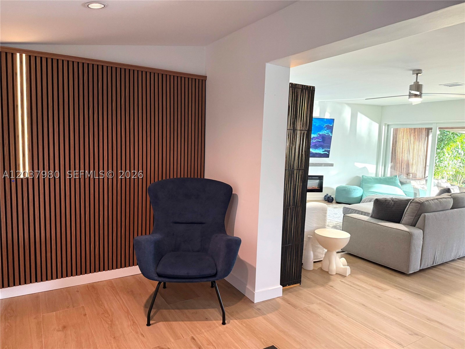 CORAL POINT - Residential