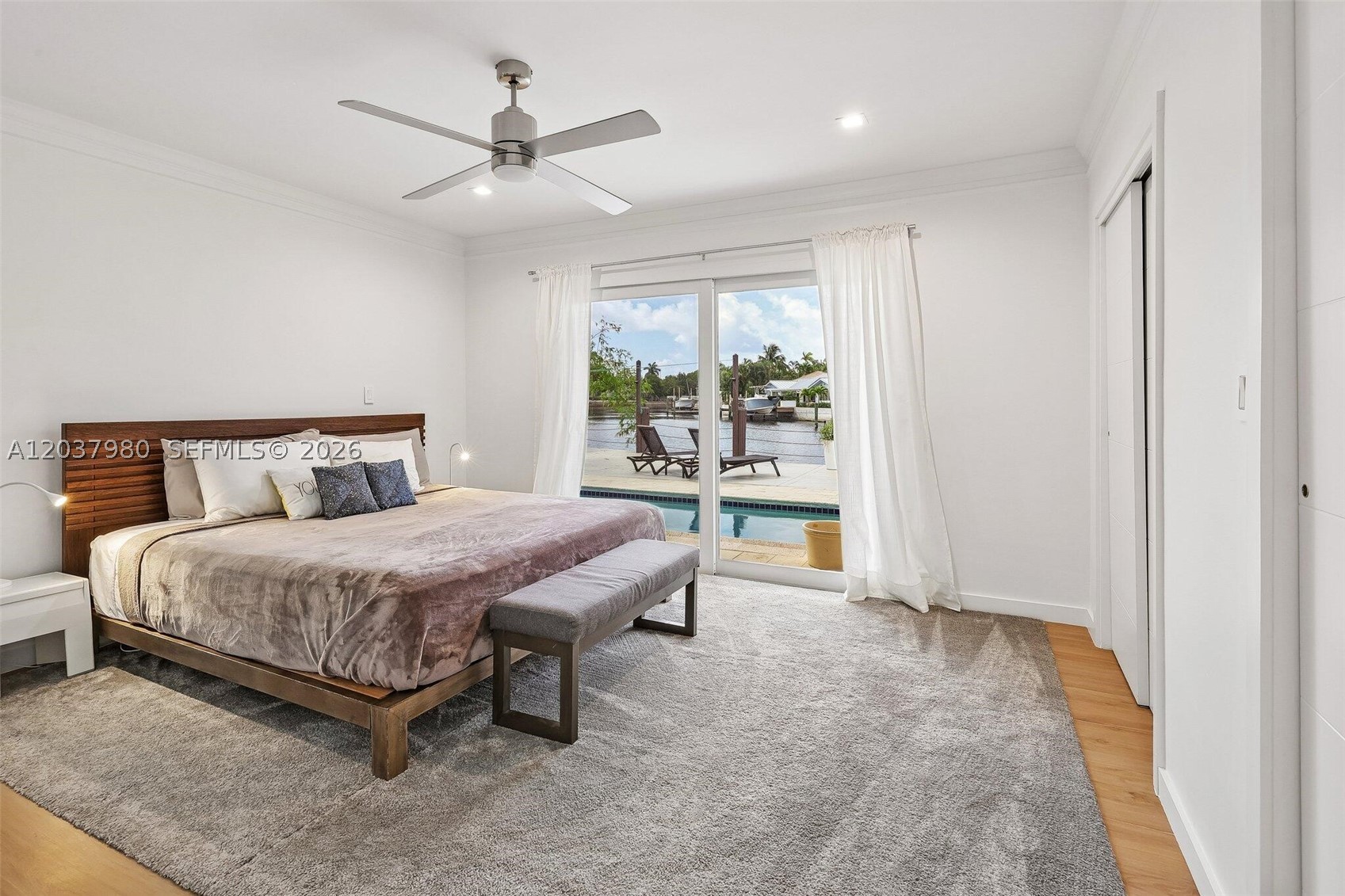 CORAL POINT - Residential