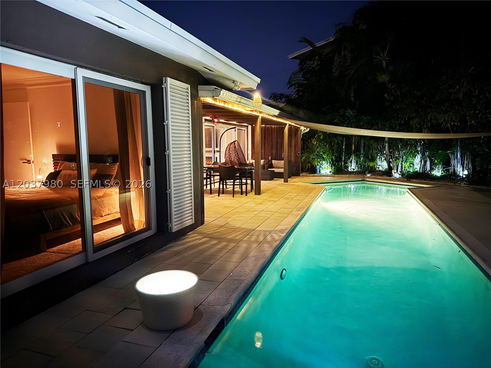 CORAL POINT - Residential