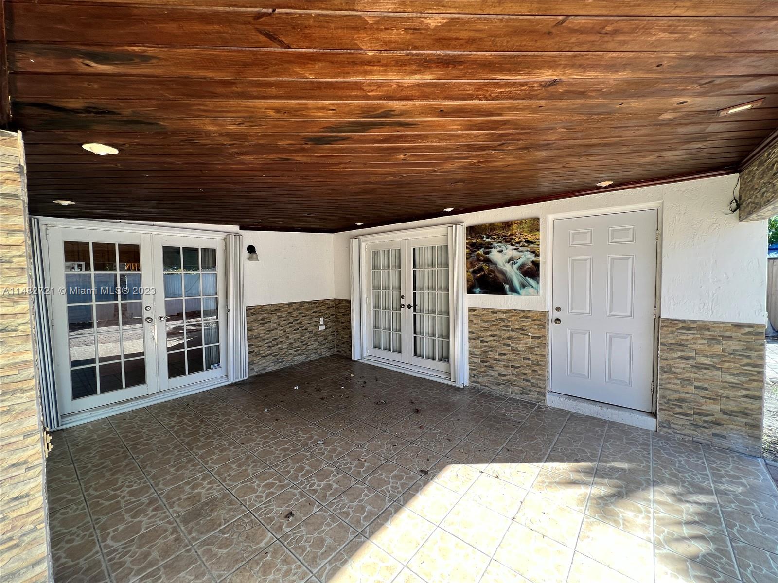 ARISTOTLE SUB PH III - Residential Lease