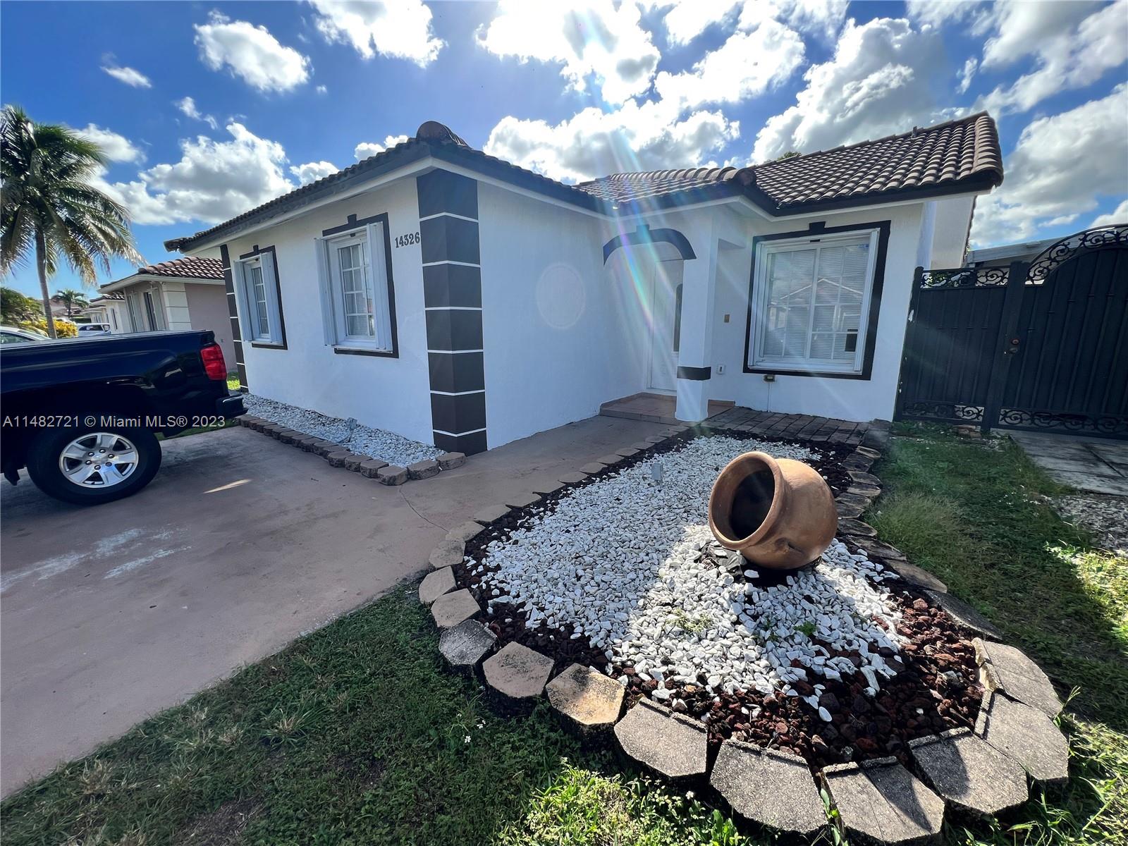 ARISTOTLE SUB PH III - Residential Lease