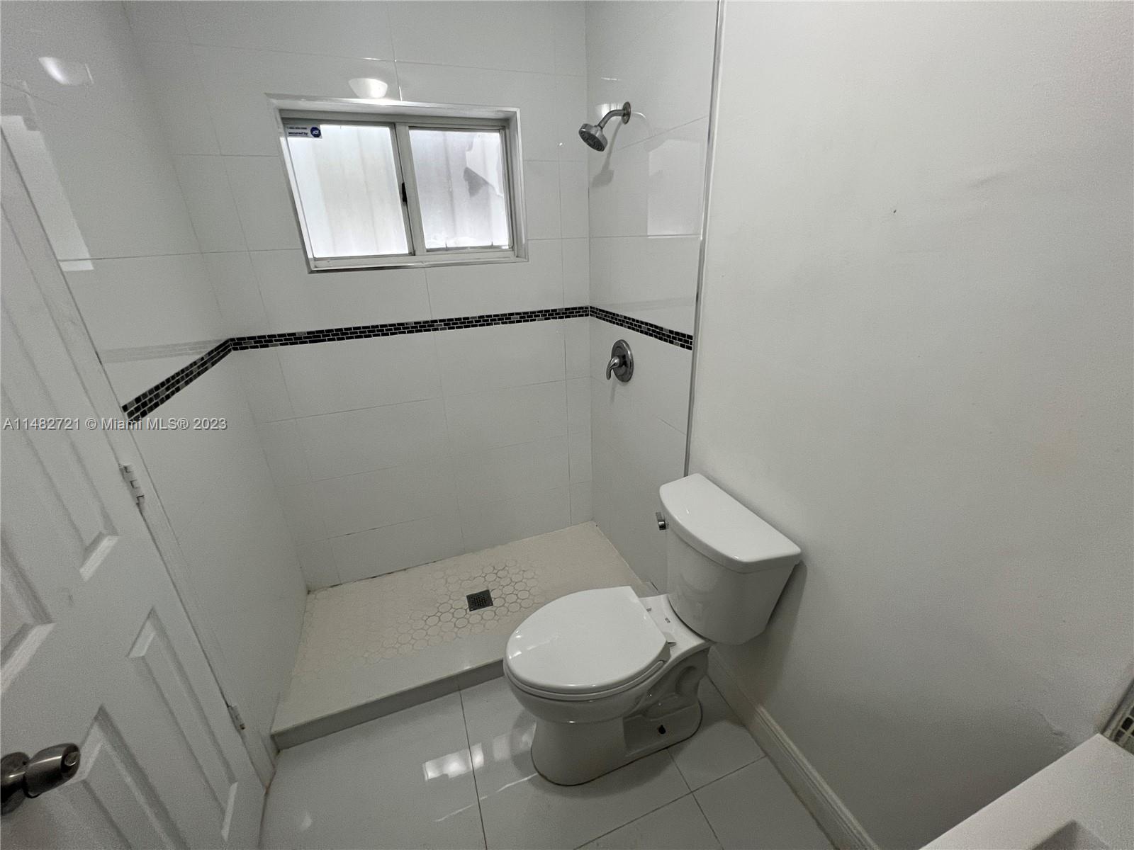 ARISTOTLE SUB PH III - Residential Lease