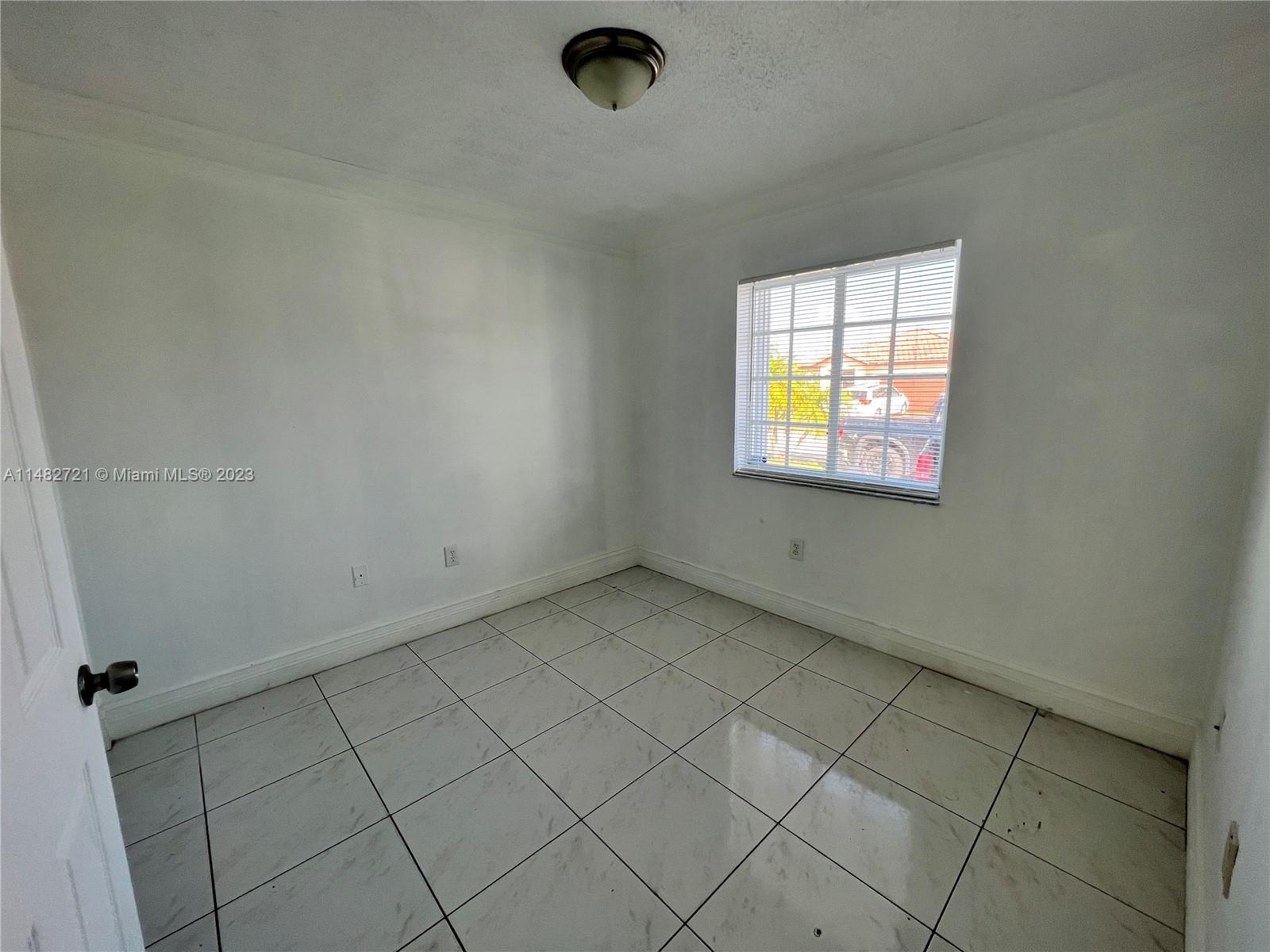 ARISTOTLE SUB PH III - Residential Lease