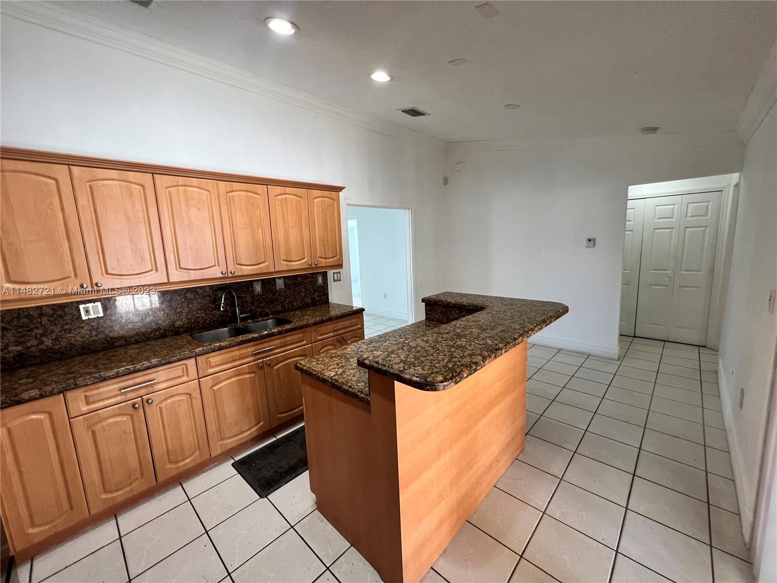 ARISTOTLE SUB PH III - Residential Lease