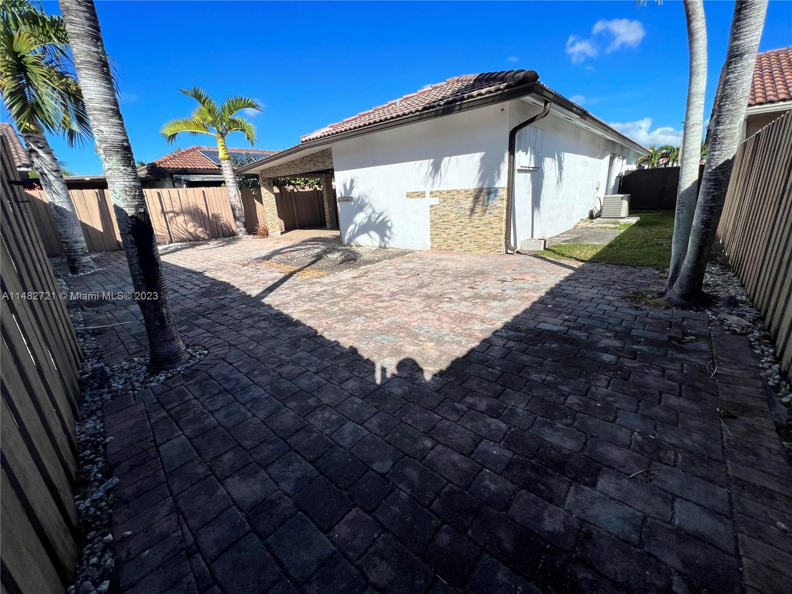 ARISTOTLE SUB PH III - Residential Lease