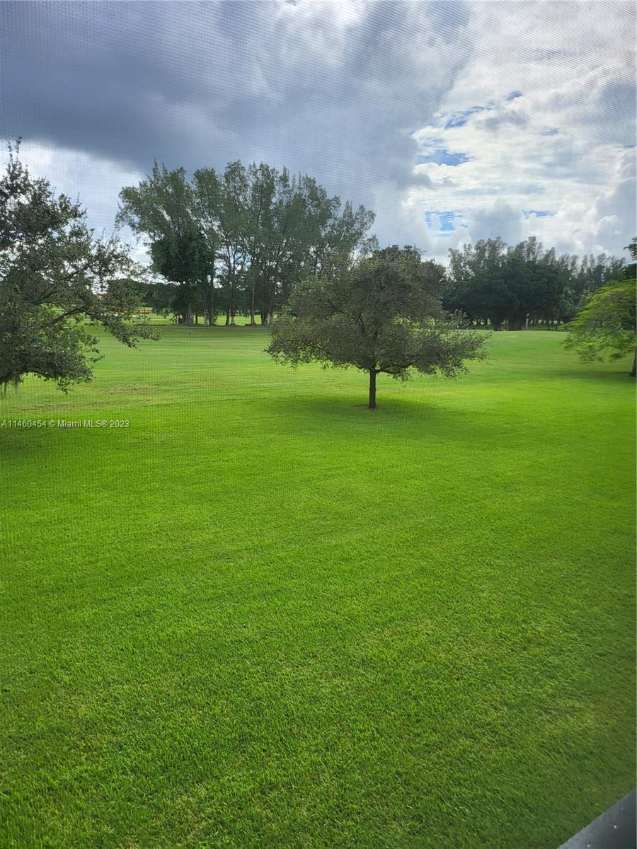 HOLLYBROOK GOLF AND - Residential
