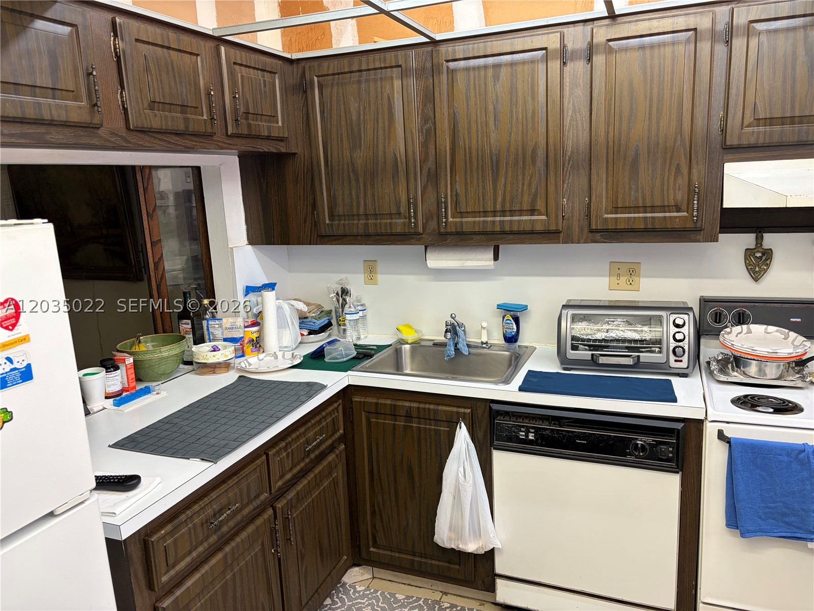 NORTHGATE TOWNHOUSE CONDO - Residential