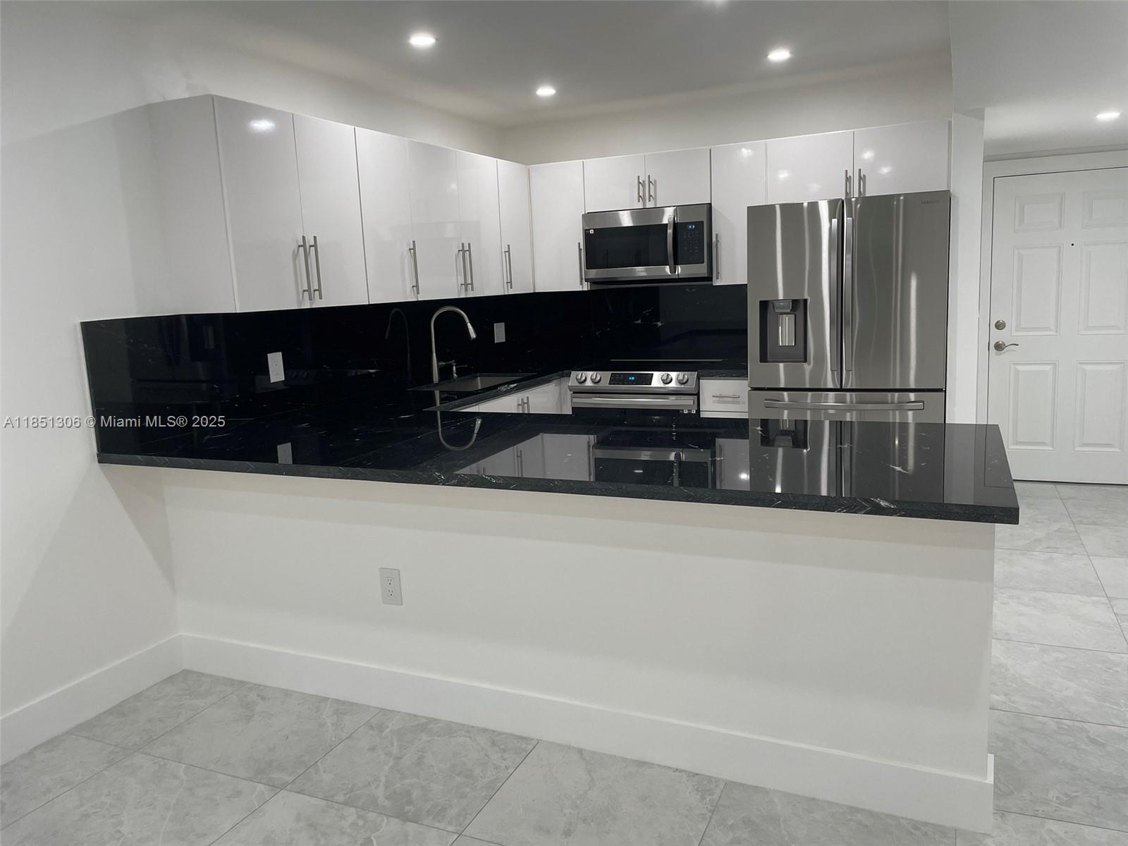 PALMETTO GARDENS CONDO - Residential Lease