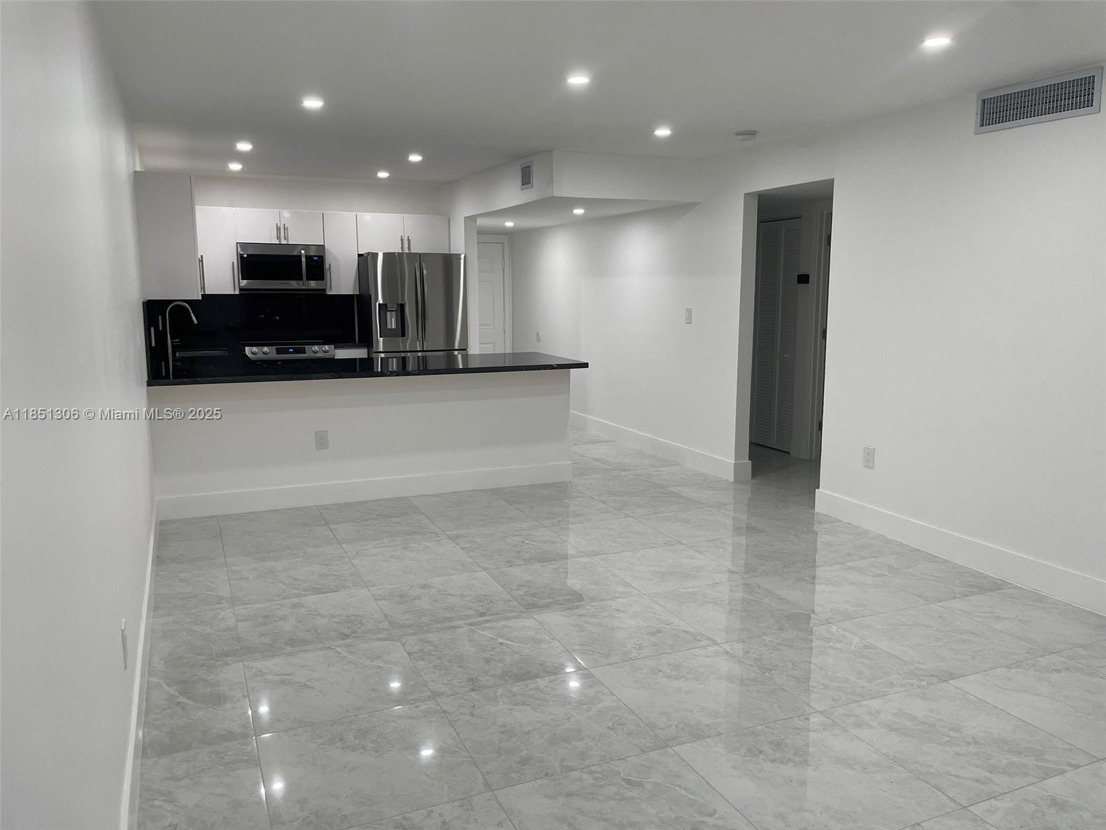 PALMETTO GARDENS CONDO - Residential Lease