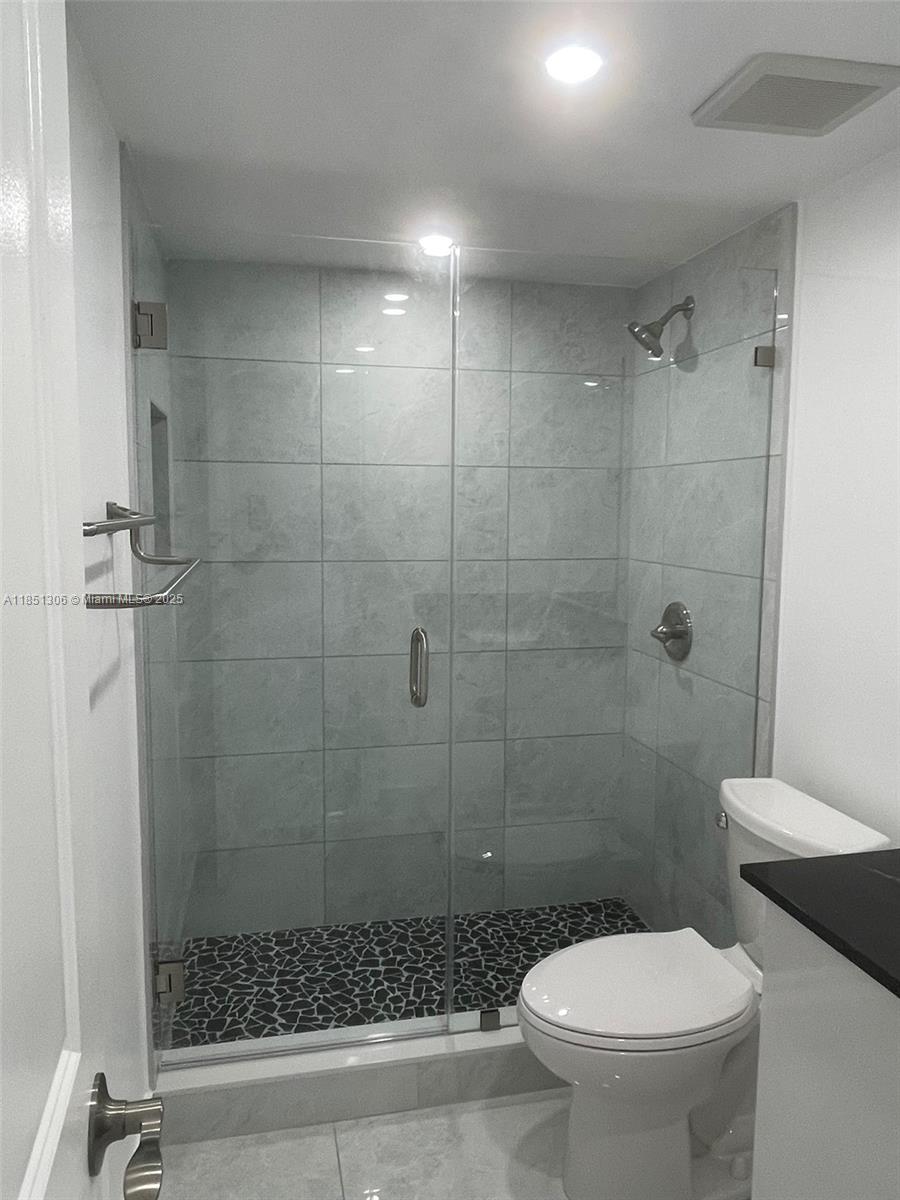 PALMETTO GARDENS CONDO - Residential Lease