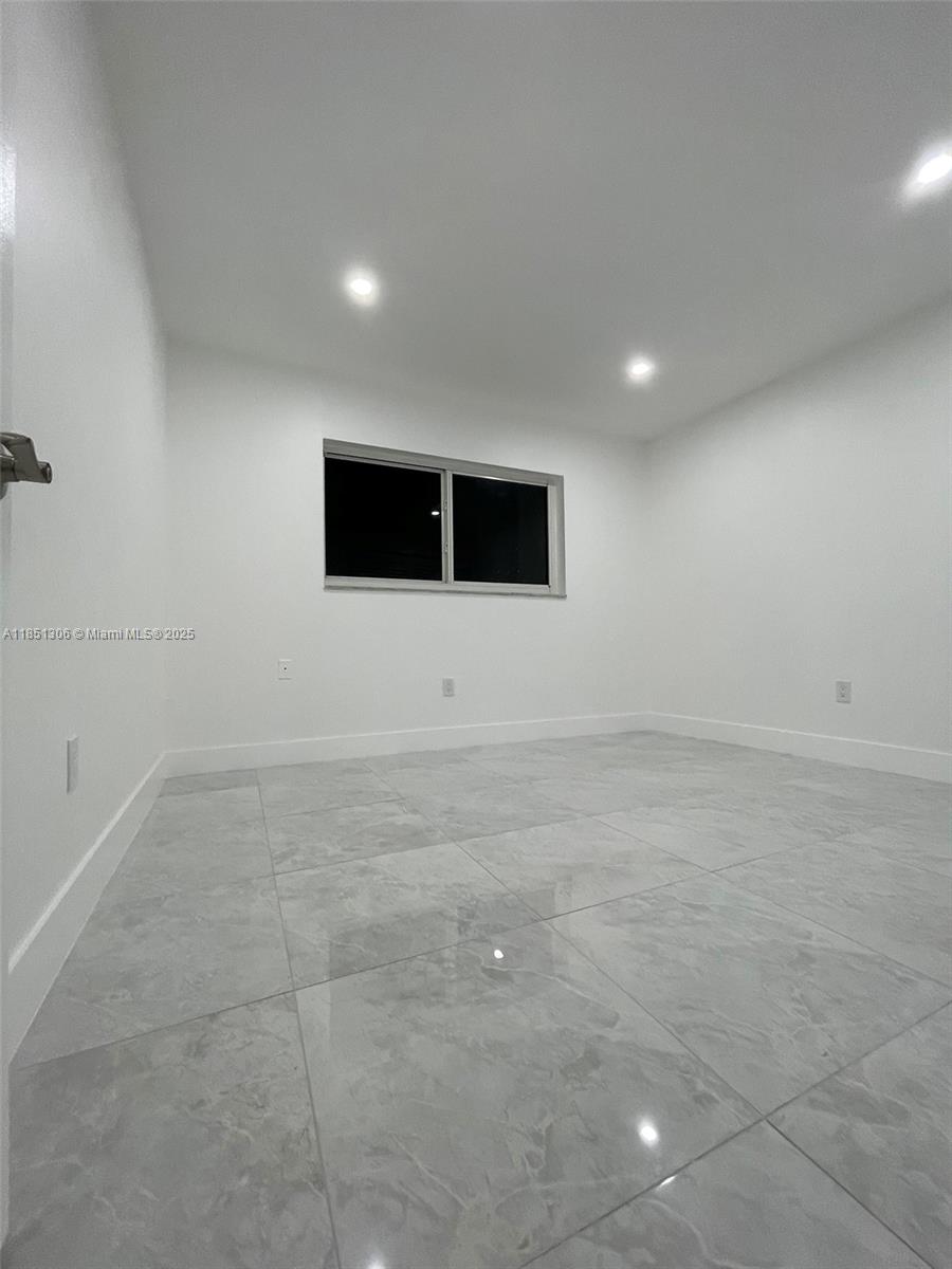 PALMETTO GARDENS CONDO - Residential Lease